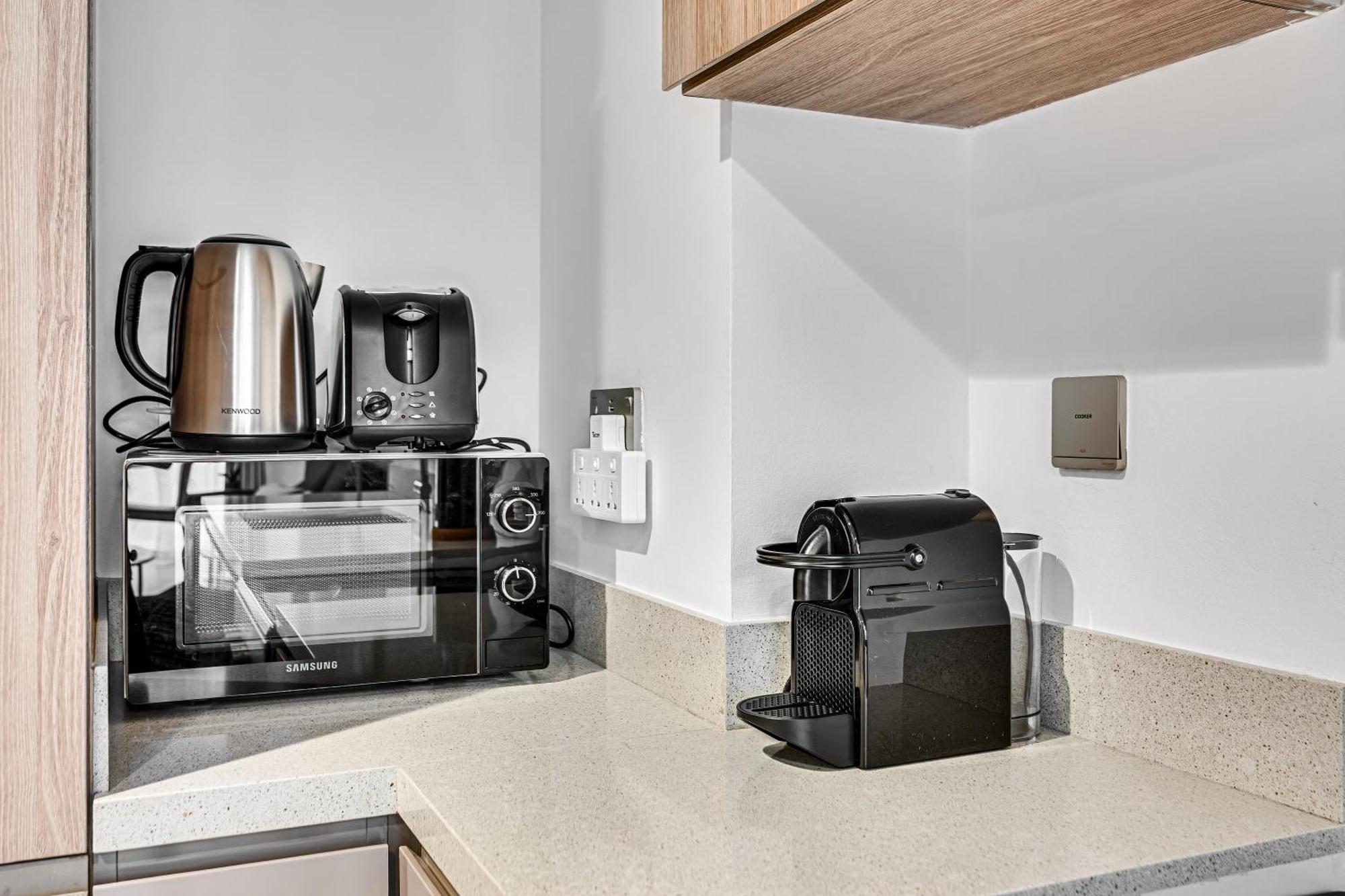 New 1 Bd In Business Bay Missoni Apartment