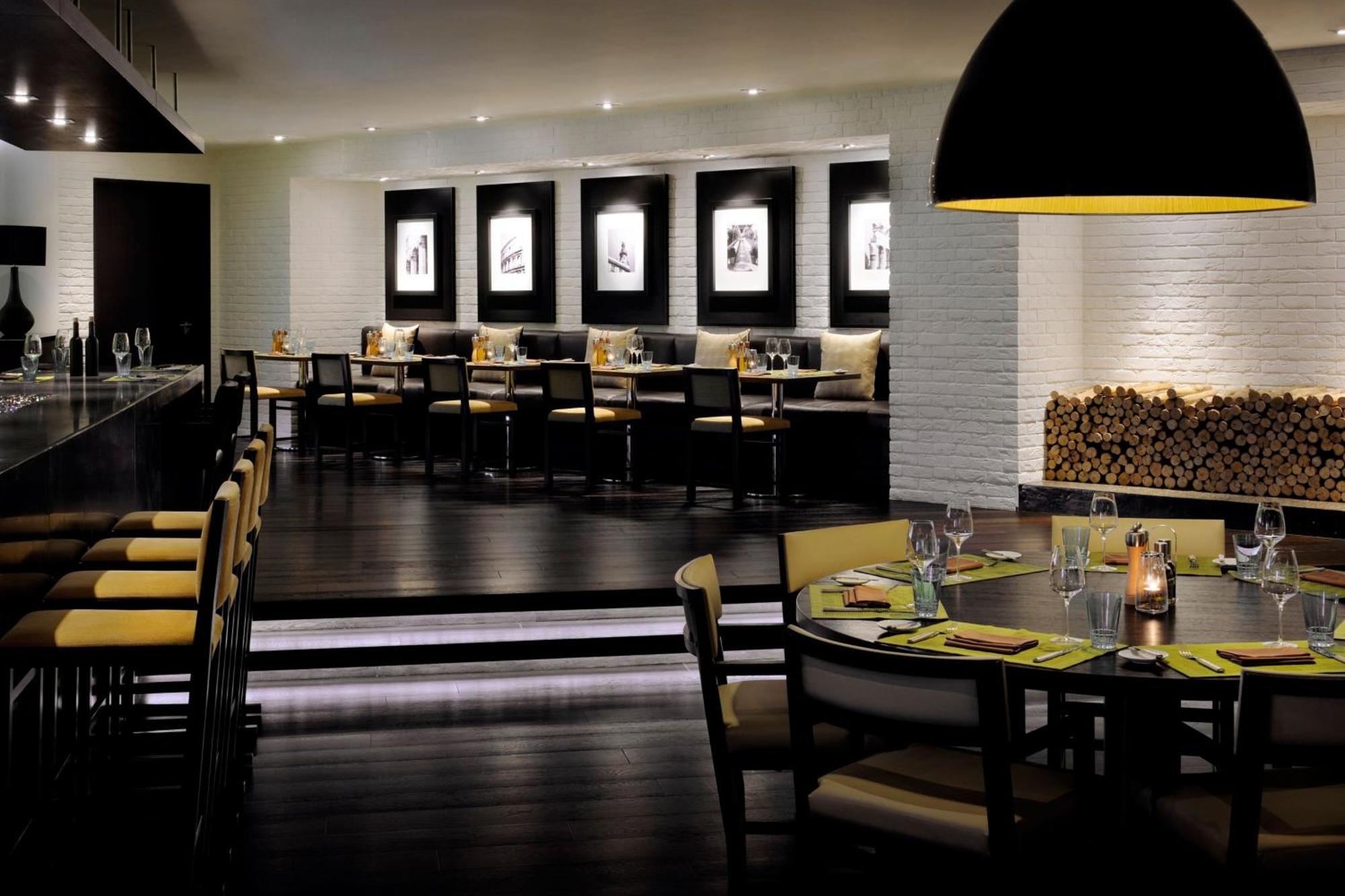 Jw Marriott Marquis Hotel
