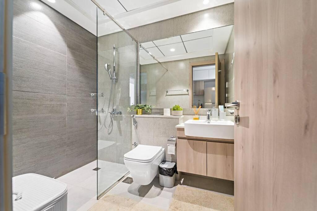 Modern Near To Park Apartment
