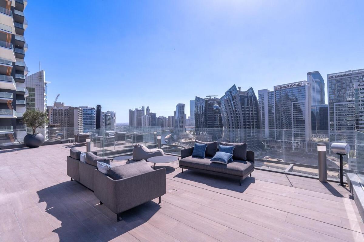 Homey 1-bedroom In Business Bay With A View Of Skyline! Dubai