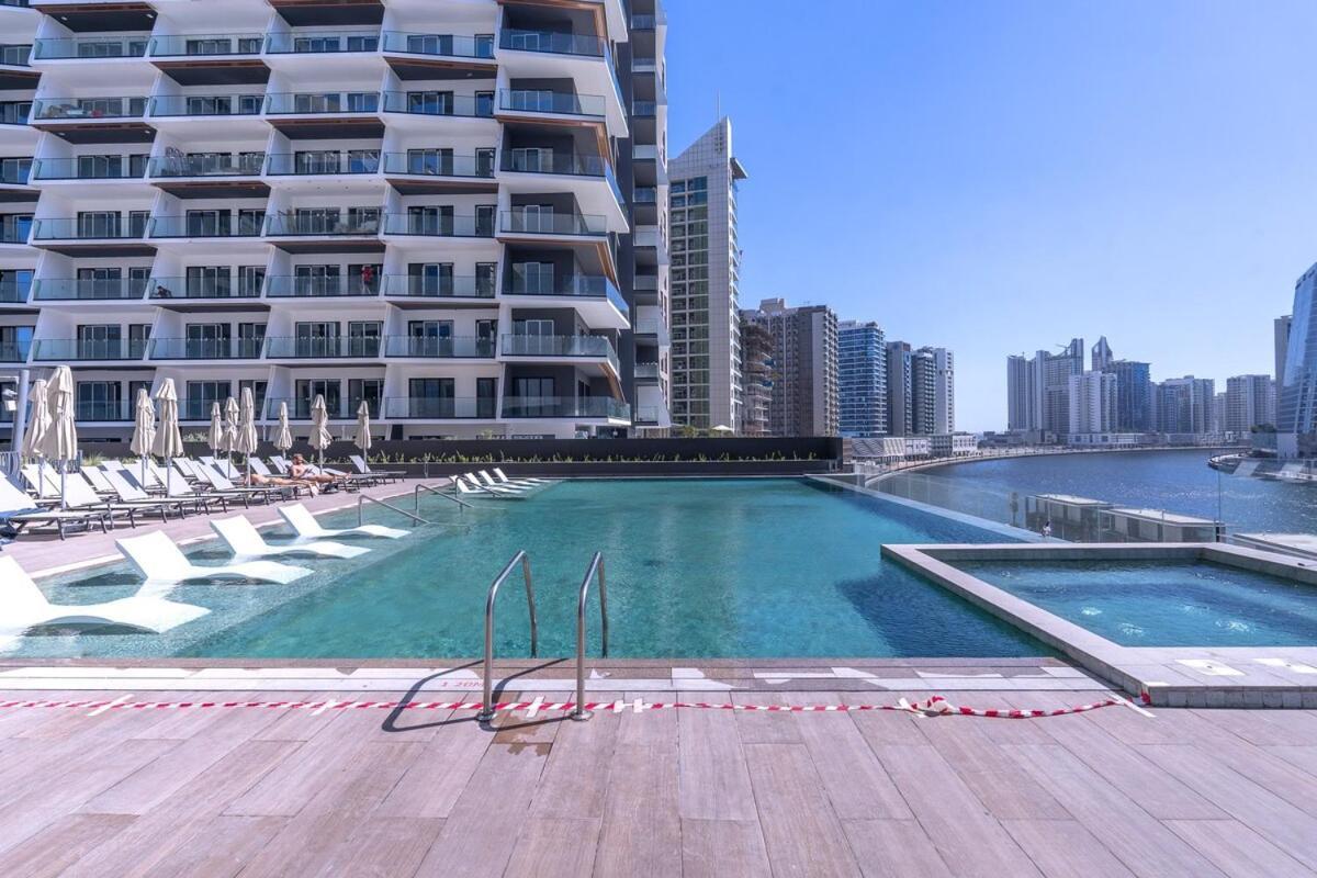 Apartment Homey 1-bedroom In Business Bay With A View Of Skyline! Dubai