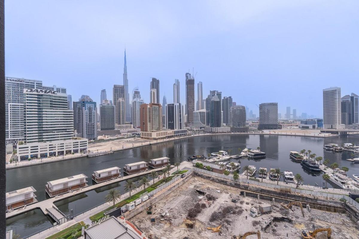 Homey 1-bedroom In Business Bay With A View Of Skyline! Apartment *