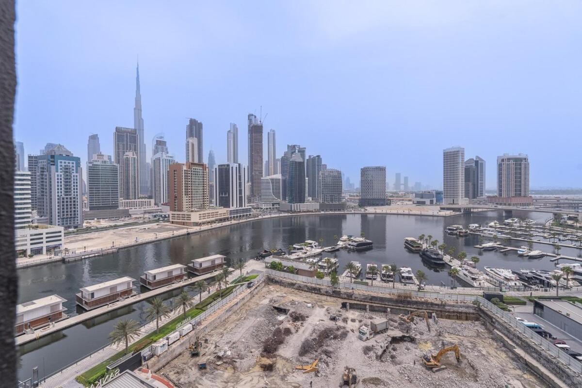 Homey 1-bedroom In Business Bay With A View Of Skyline! Dubai