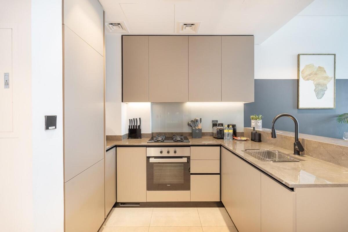 Homey 1-bedroom In Business Bay With A View Of Skyline! Apartment *