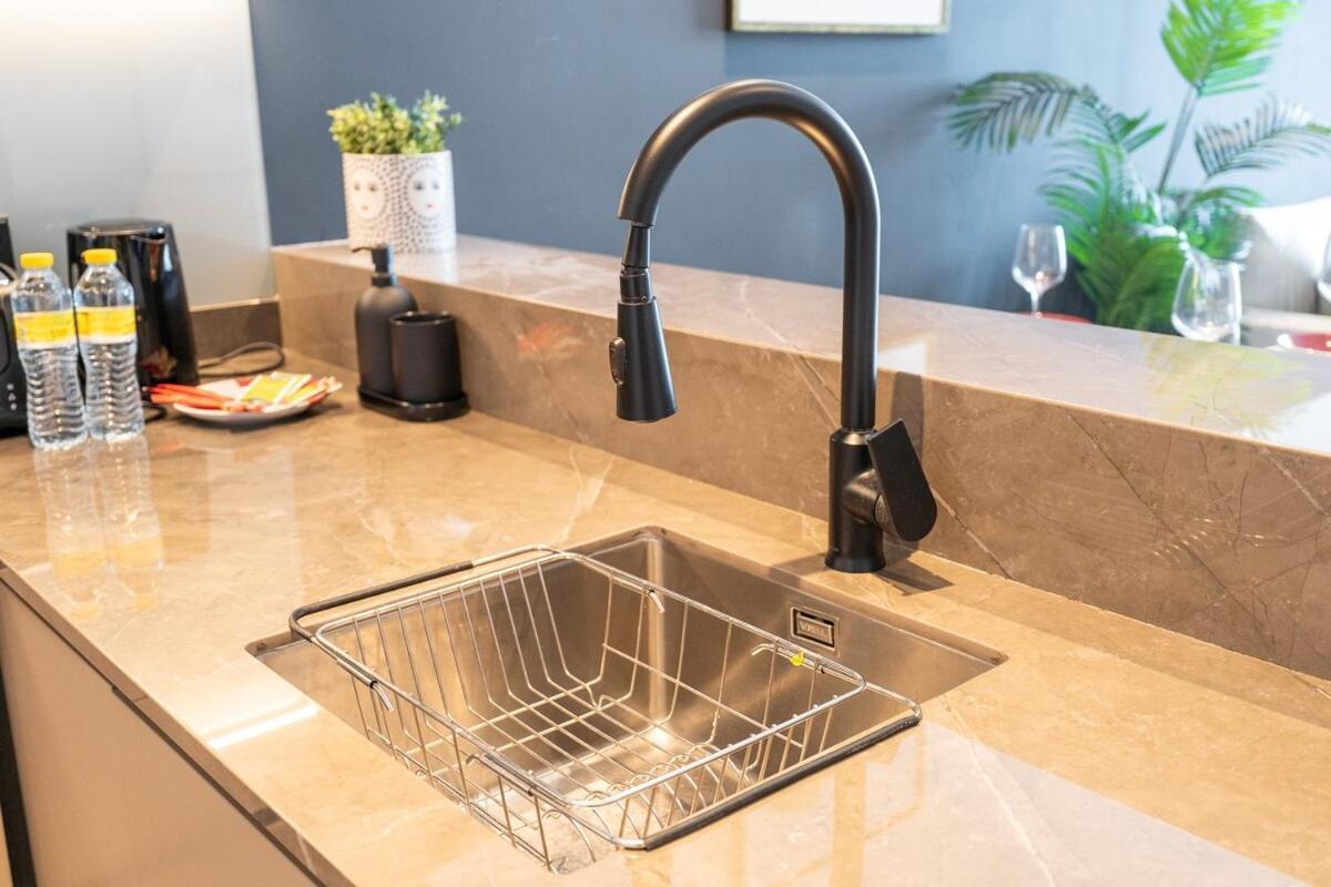 Apartment Homey 1-bedroom In Business Bay With A View Of Skyline!
