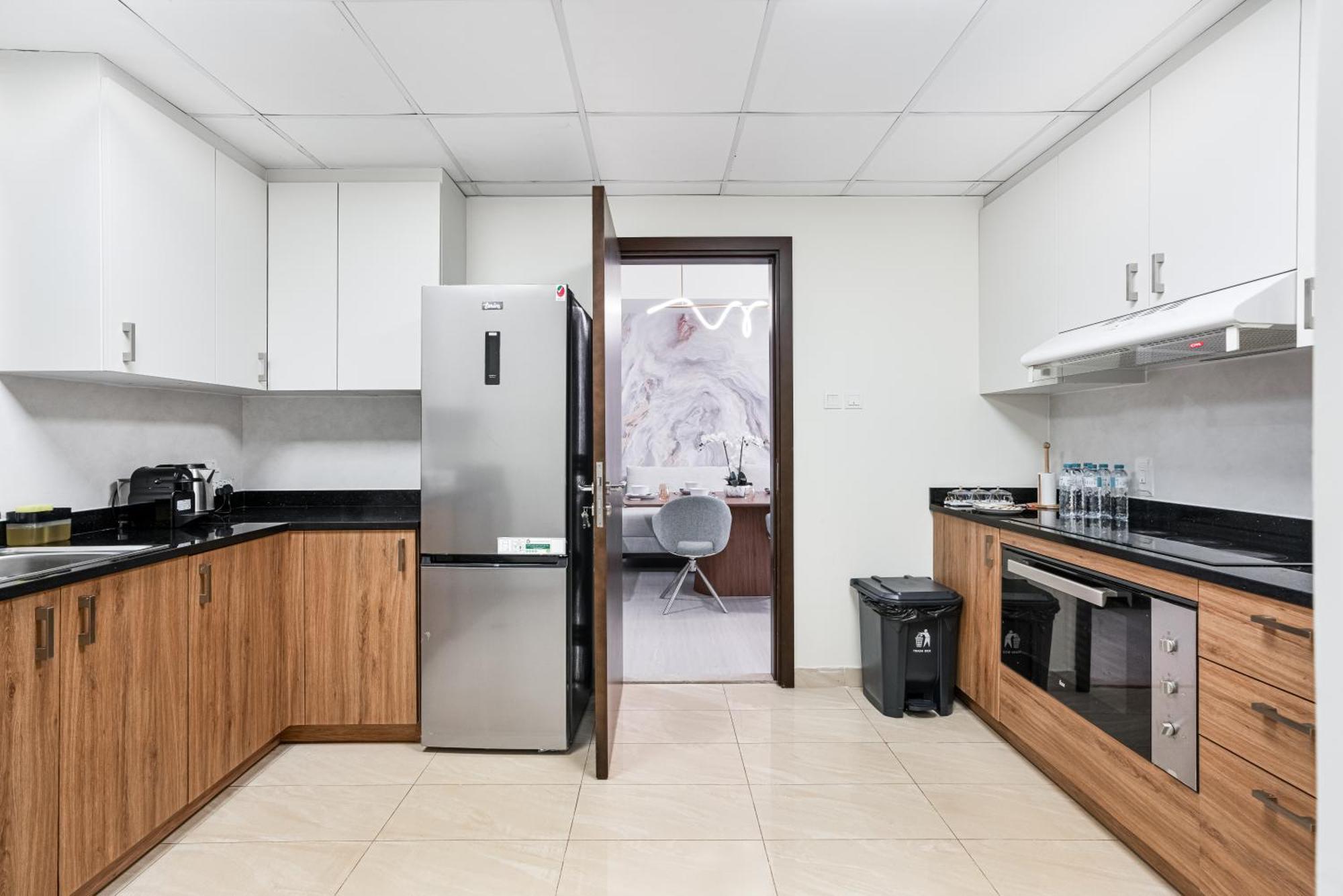 Luxurious 4-br In Al Jaddaf *