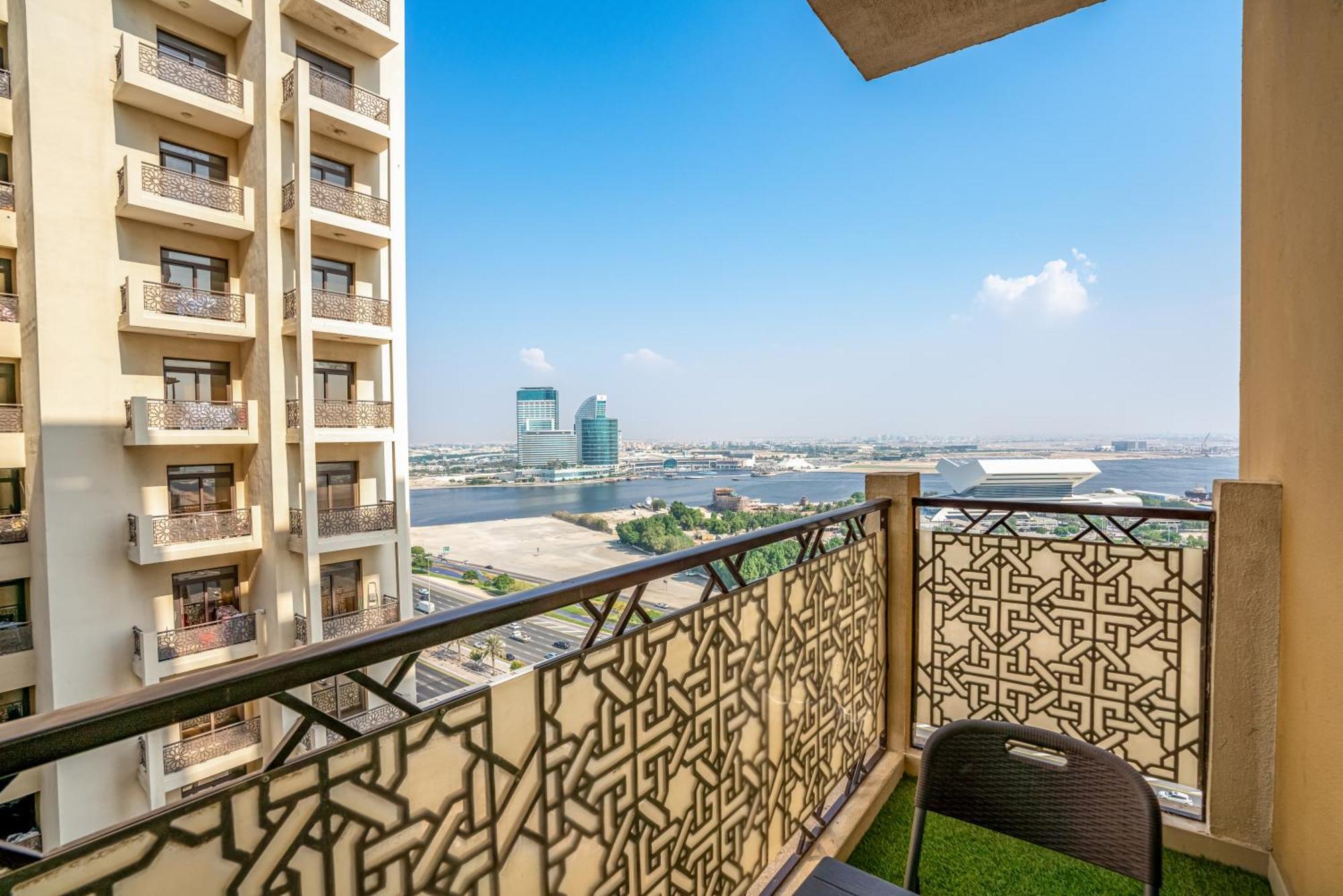 Luxurious 4-br In Al Jaddaf *