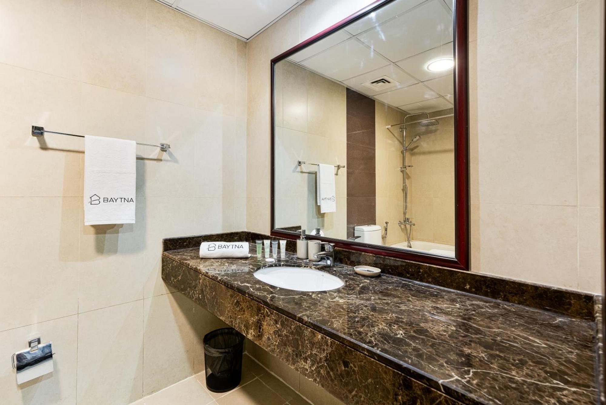Luxurious 4-br In Al Jaddaf Apartment