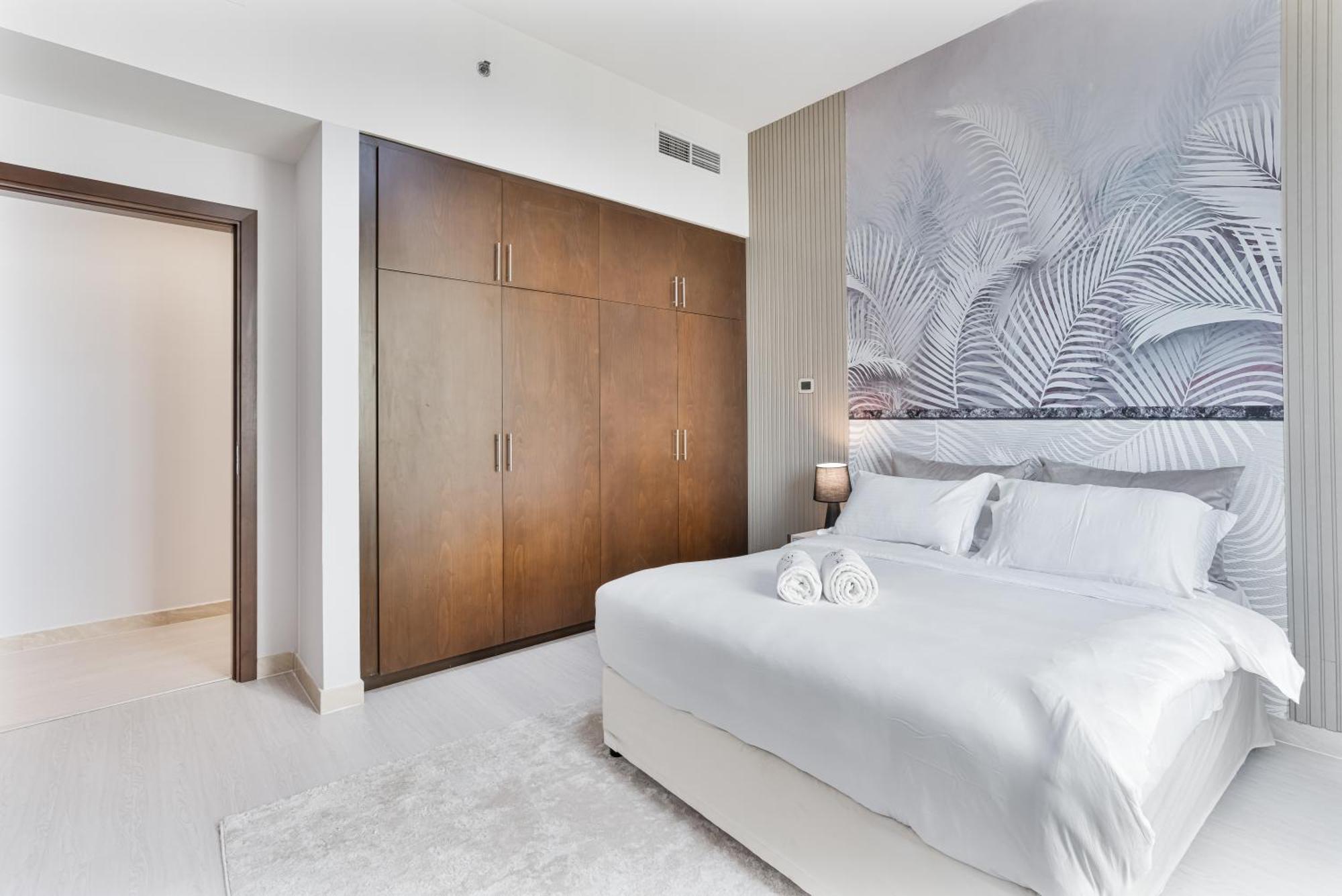 Luxurious 4-br In Al Jaddaf