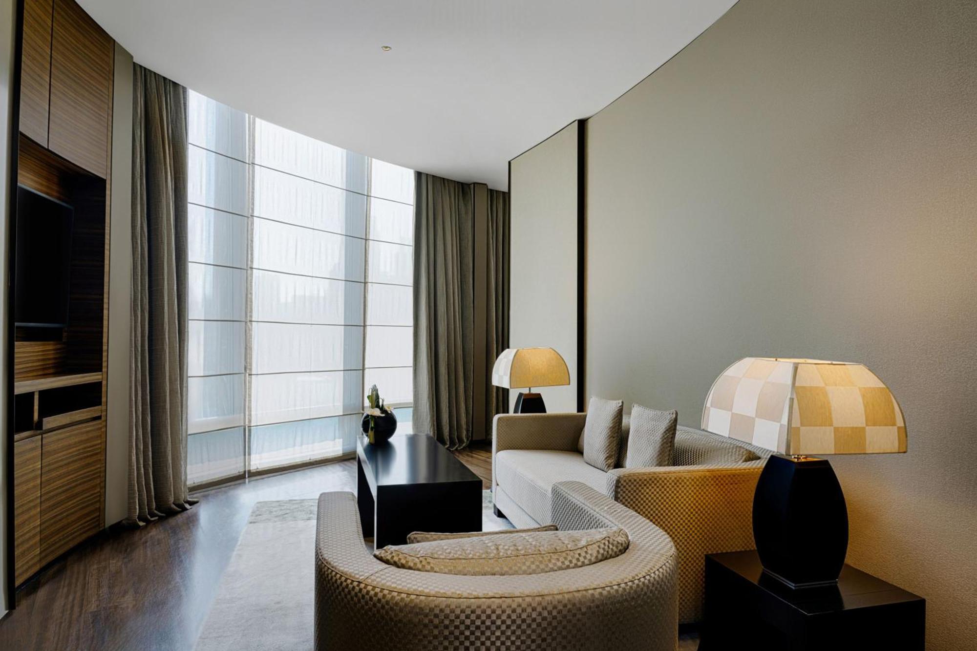 Armani Hotel 5*