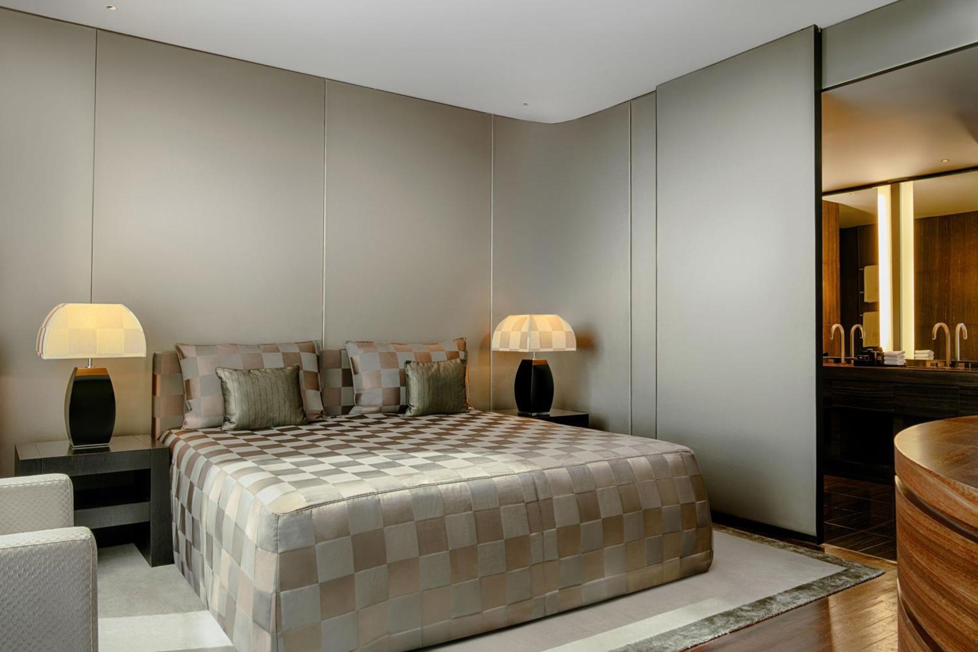 Hotel Armani 5*
