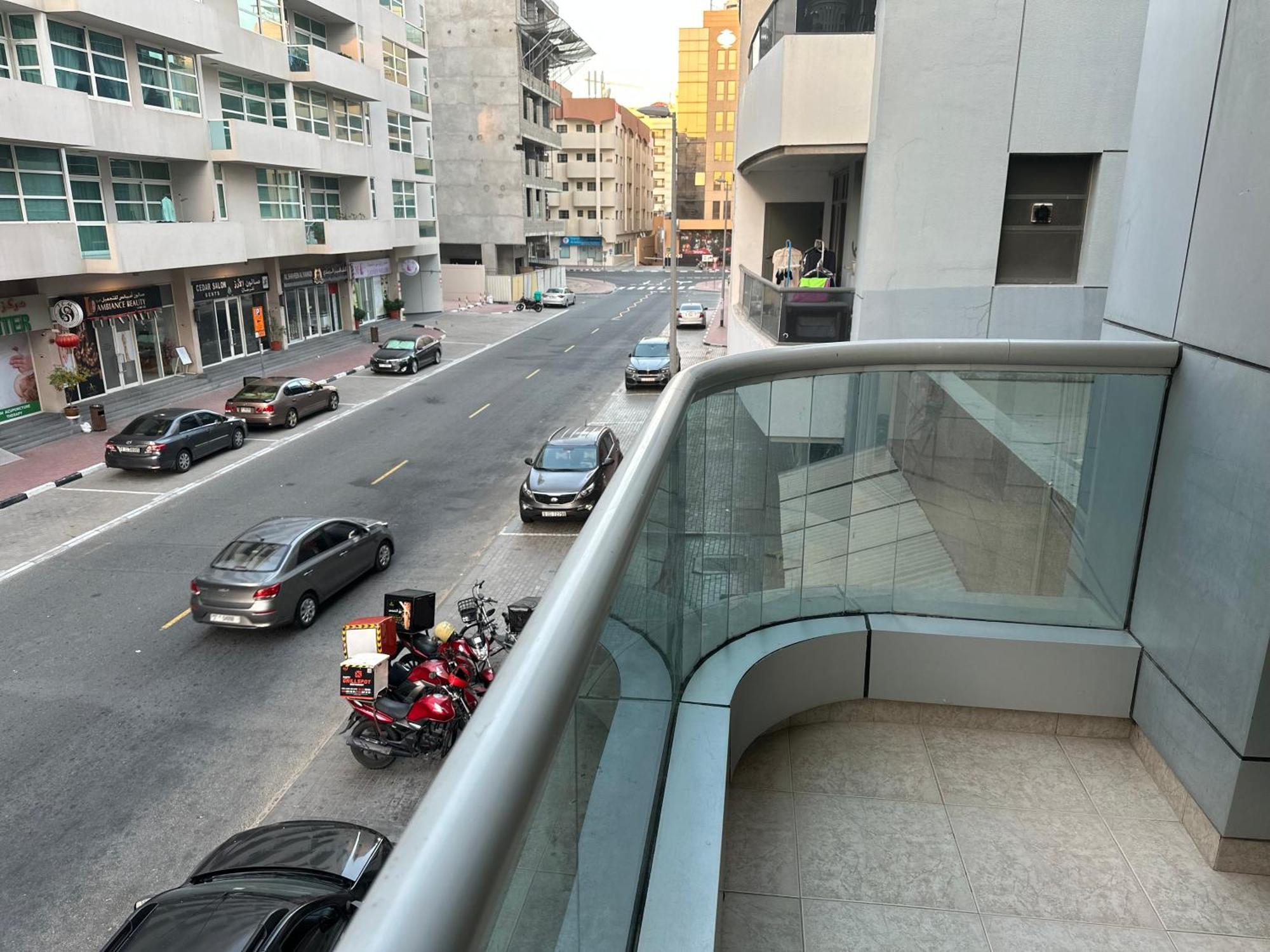 Homestay Restful Partition Near Mashreq Metro