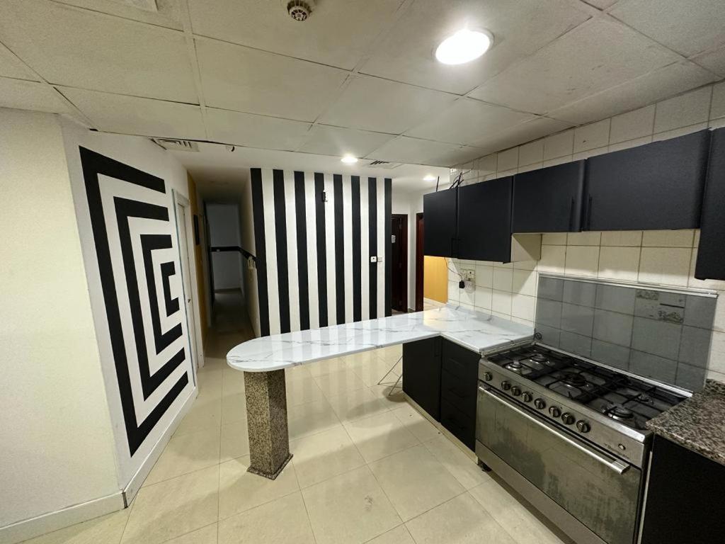Restful Partition Near Mashreq Metro * Dubai