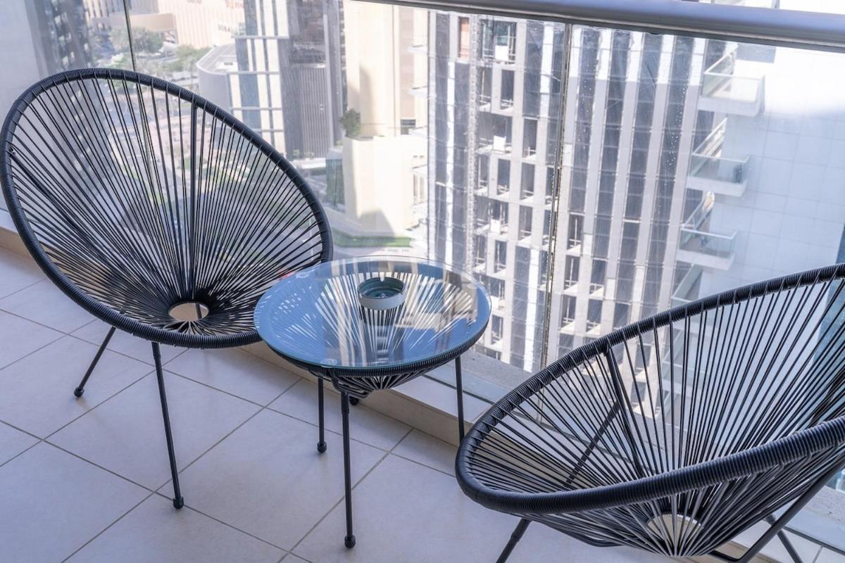 Delightful 1-bedroom Retreat At Burj Views In Downtown Apartment Dubai