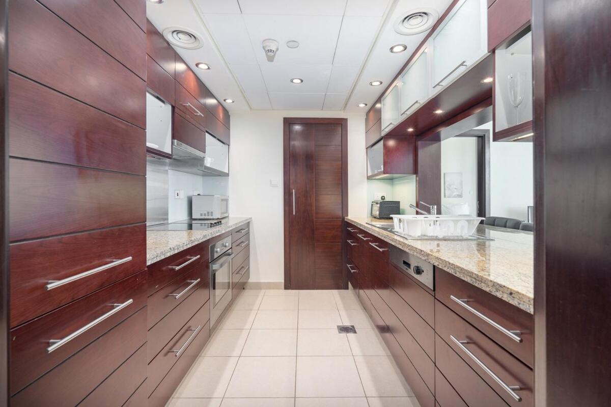 Delightful 1-bedroom Retreat At Burj Views In Downtown