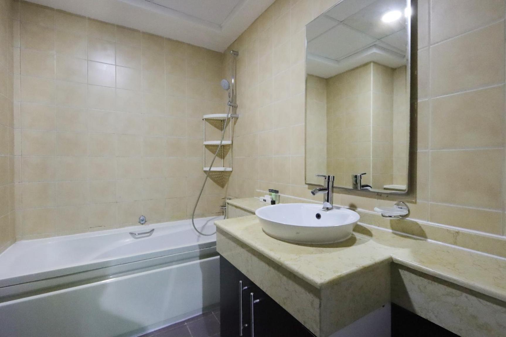 One-bedroom Piece Of Peace In Marina *