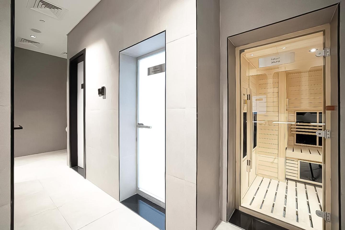 Modern Marvel In Business Bay Apartment *