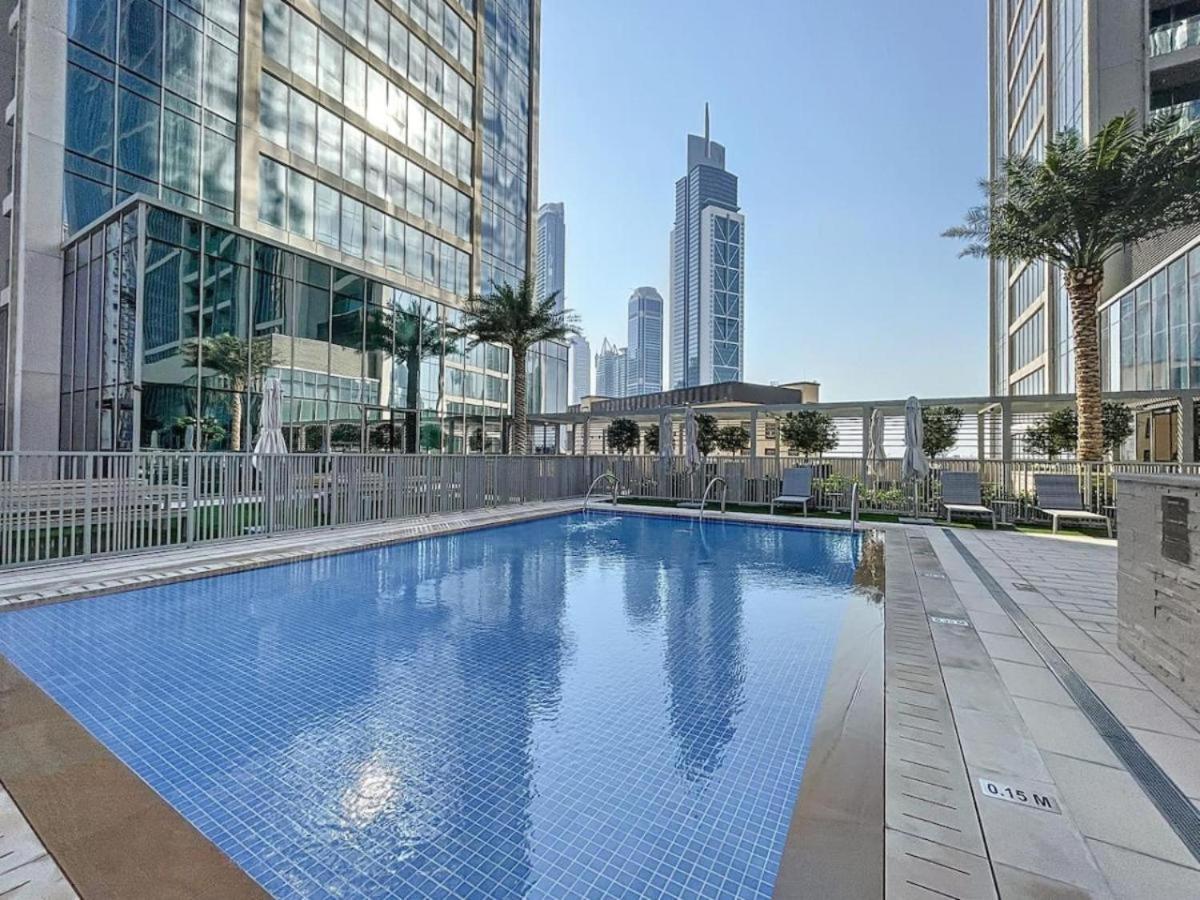 Apartment Tick - 4br Burj Khalifa Fountain Views 1 Dubai
