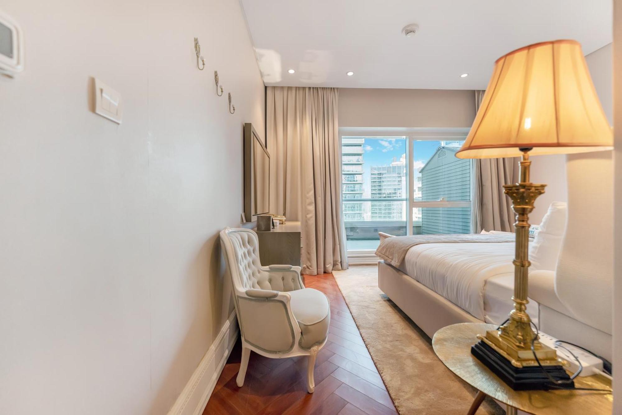 Apartment Fam Living - Waters Edge Huge Terrace With Canal Views Dubai