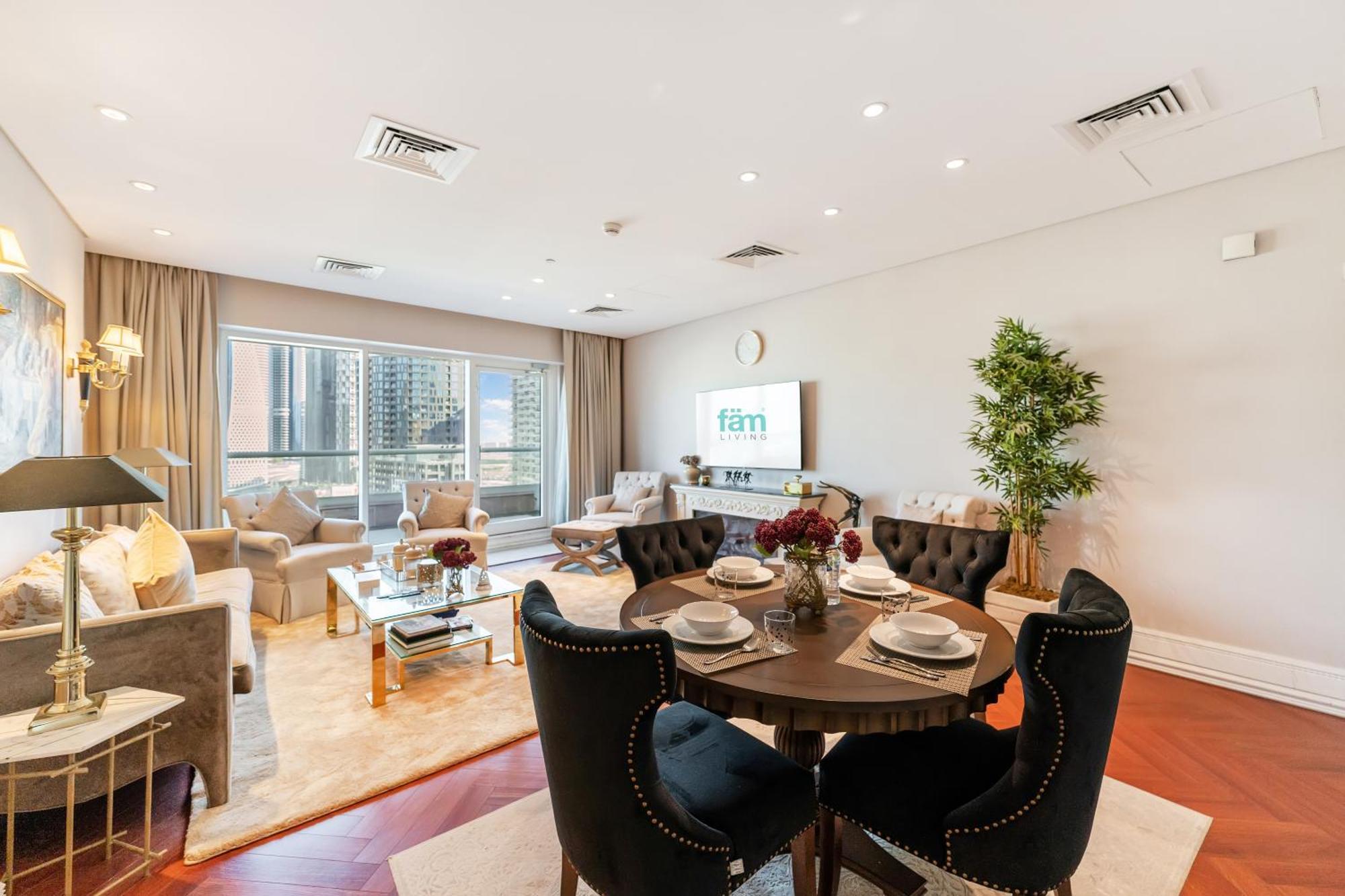 Fam Living - Waters Edge Huge Terrace With Canal Views Dubai