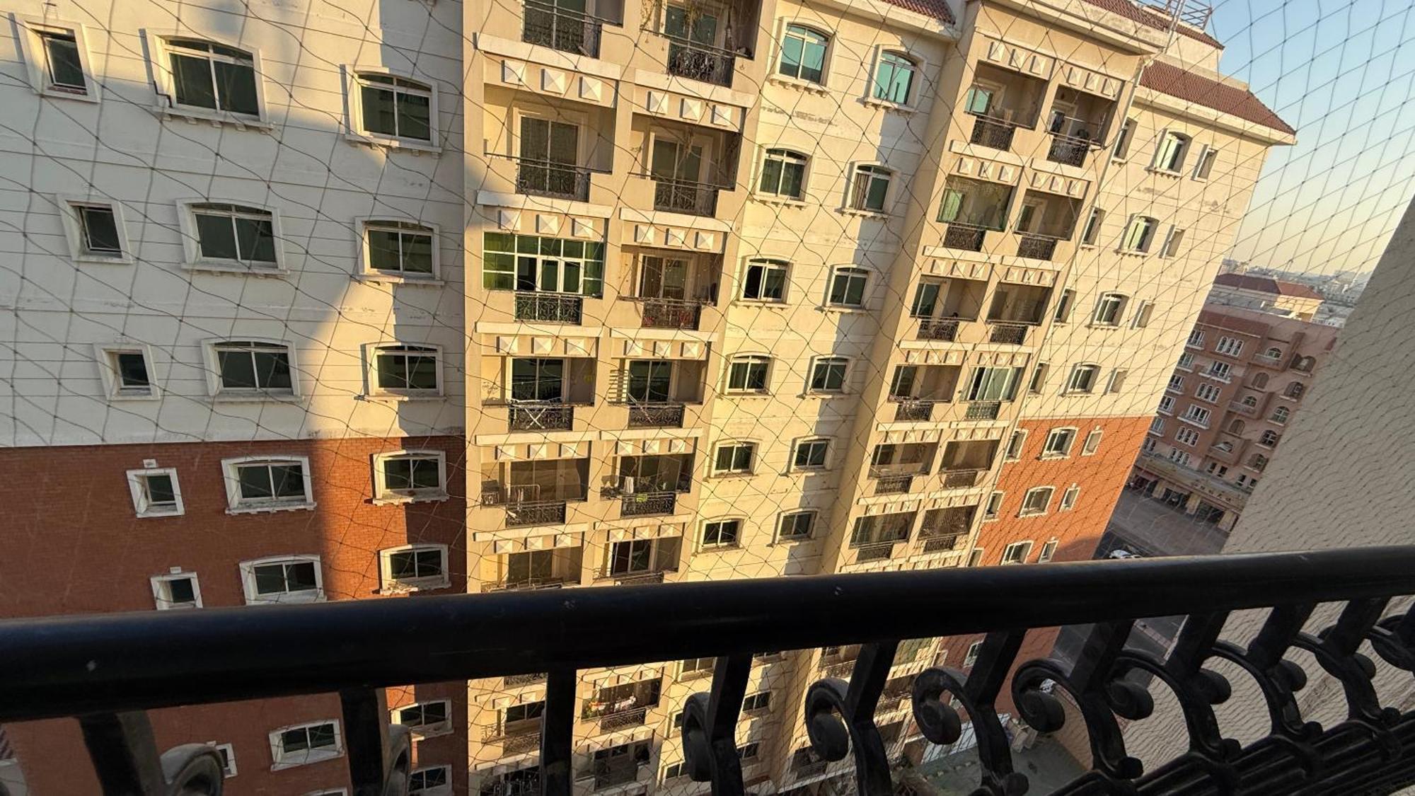 Spacious With Balcony Trafalgar Tower International Apartment Dubai