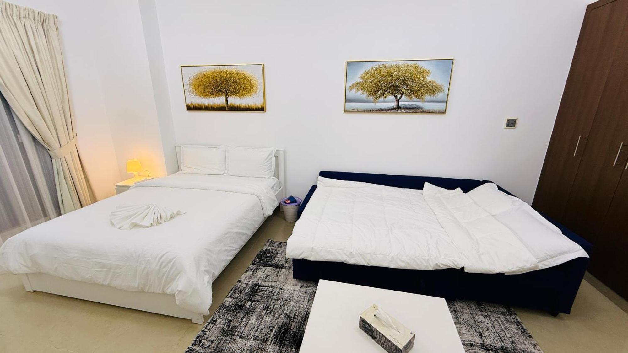 Spacious With Balcony Trafalgar Tower International Apartment *