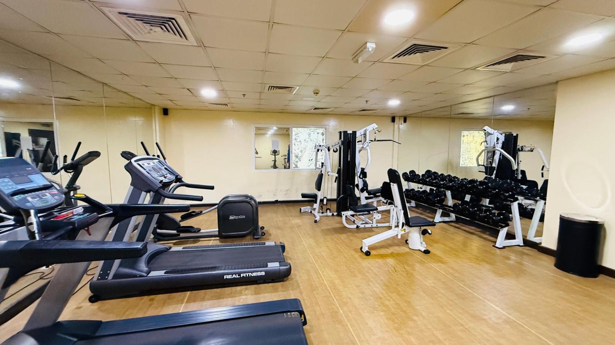 Apartment Spacious With Balcony Trafalgar Tower International Dubai