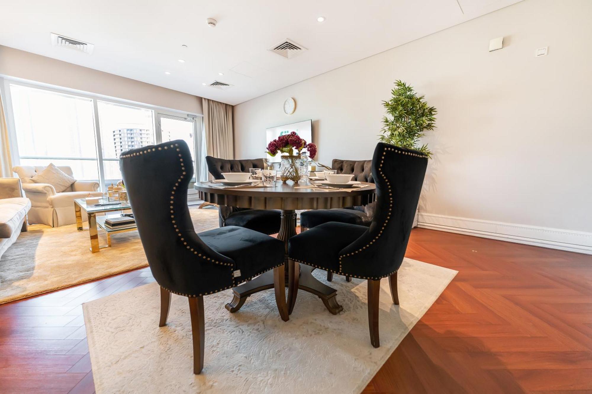 Fam Living - Waters Edge Huge Terrace With Canal Views * Dubai