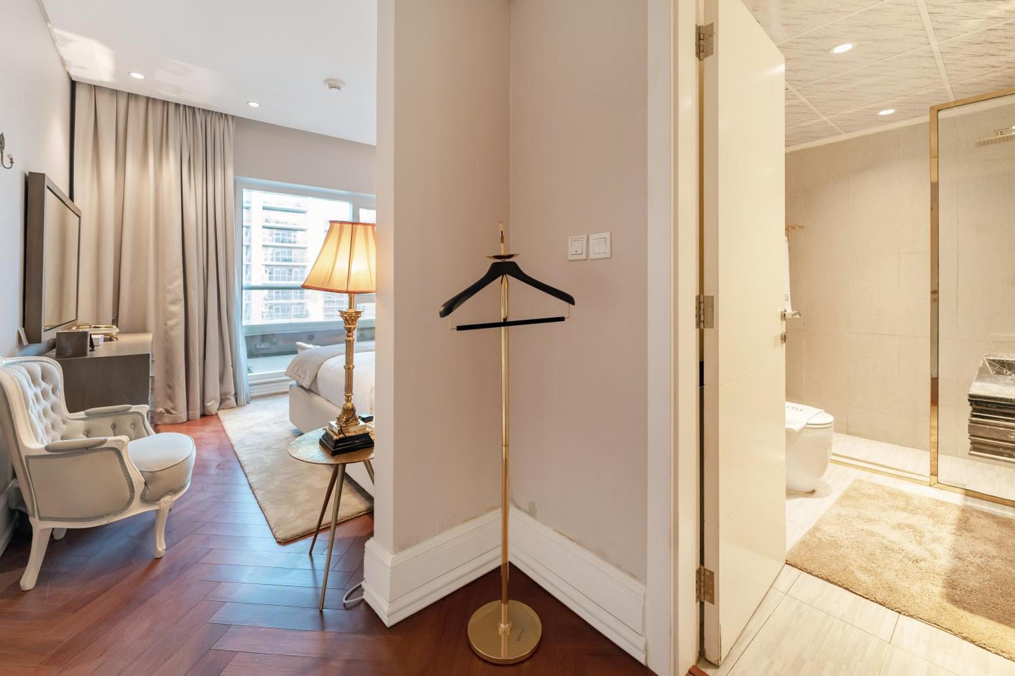 Apartment Fam Living - Waters Edge Huge Terrace With Canal Views Dubai