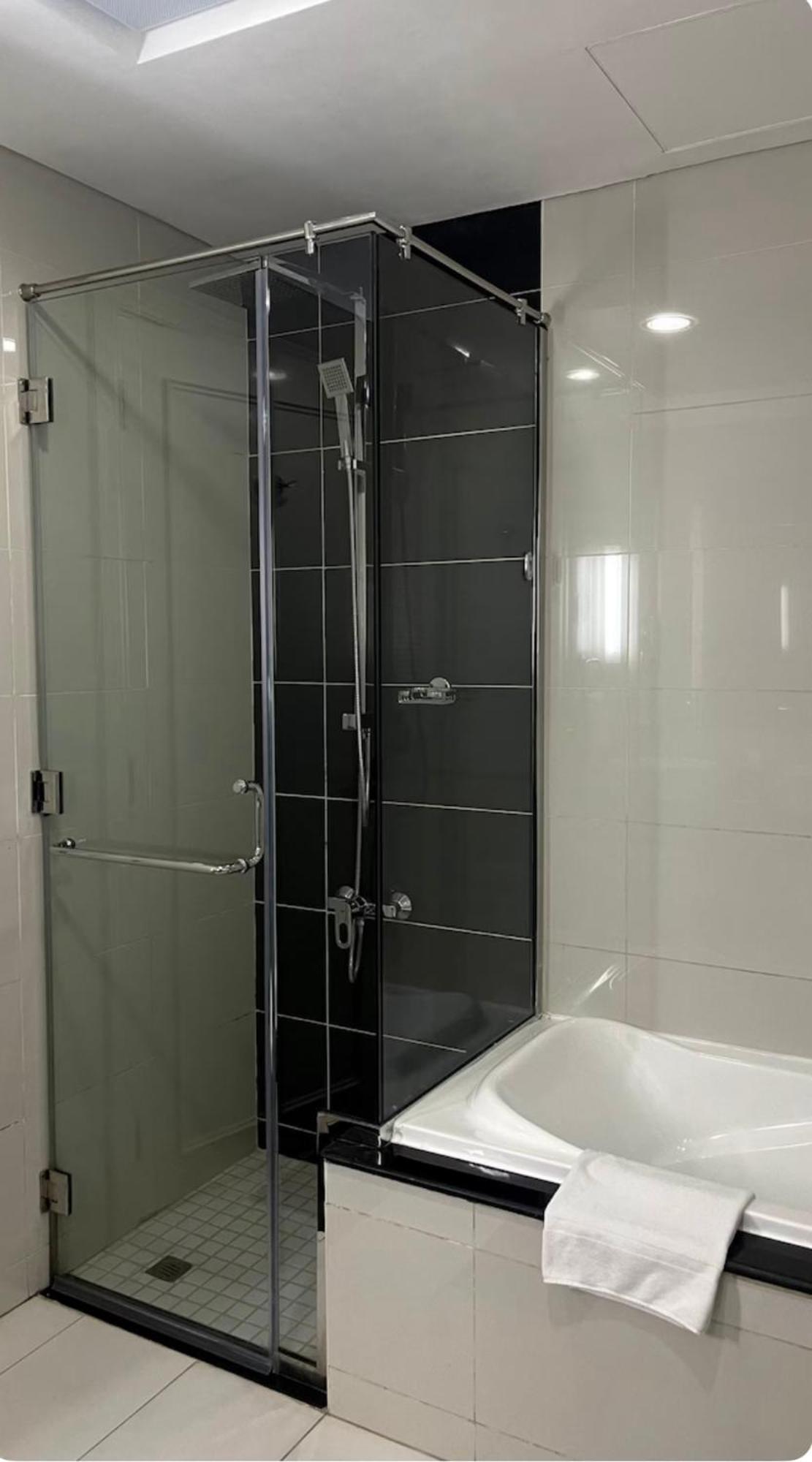Downtown - Damac Maison Mall Street Apartment Dubai