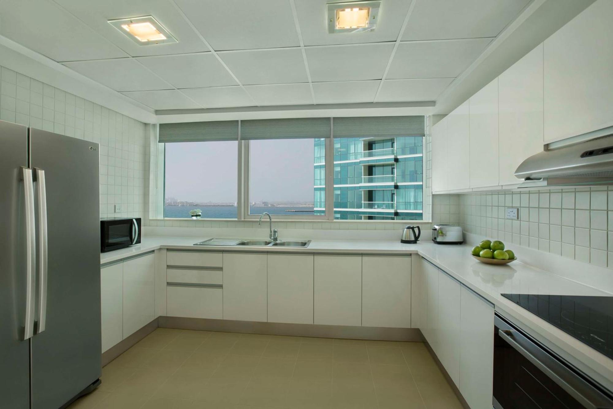 Doubletree By Hilton Jumeirah Resort 4*