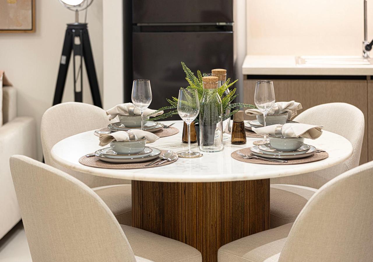 Stylish Downtown Retreat, Burj Crown, Opera & Boulevard View *