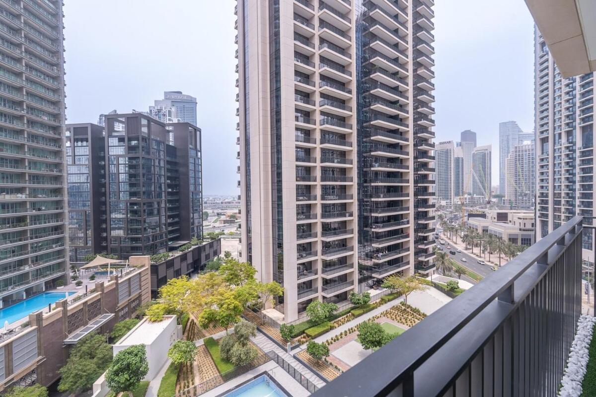 Glamorous 2-bedroom Retreat In Blvd Crescent Near Mall * Dubai