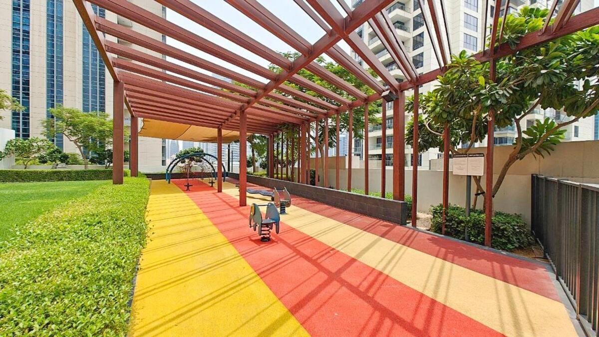 Glamorous 2-bedroom Retreat In Blvd Crescent Near Mall Apartment *