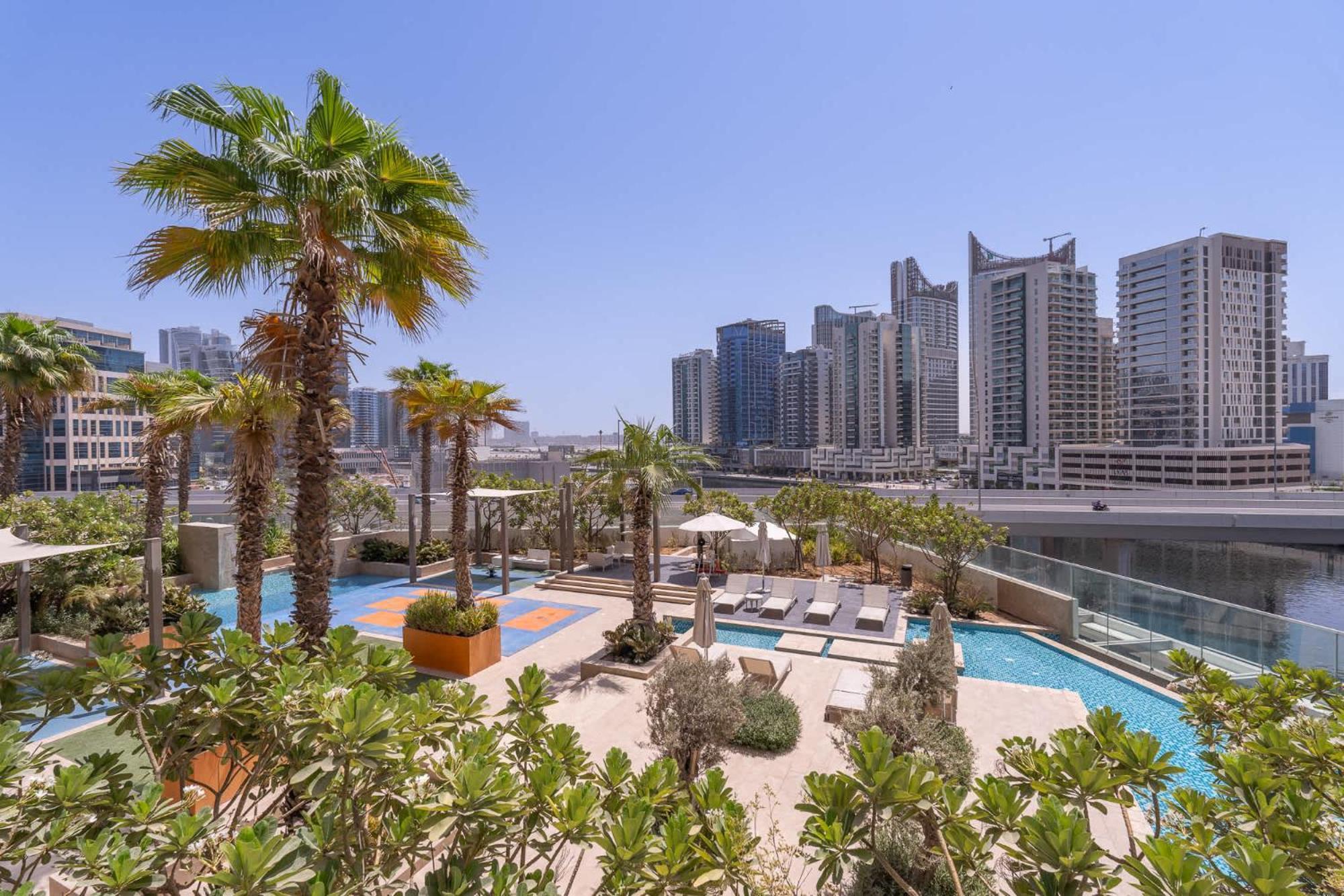 Cozy Perfect For 4 At Damac Maison Prive Apartment