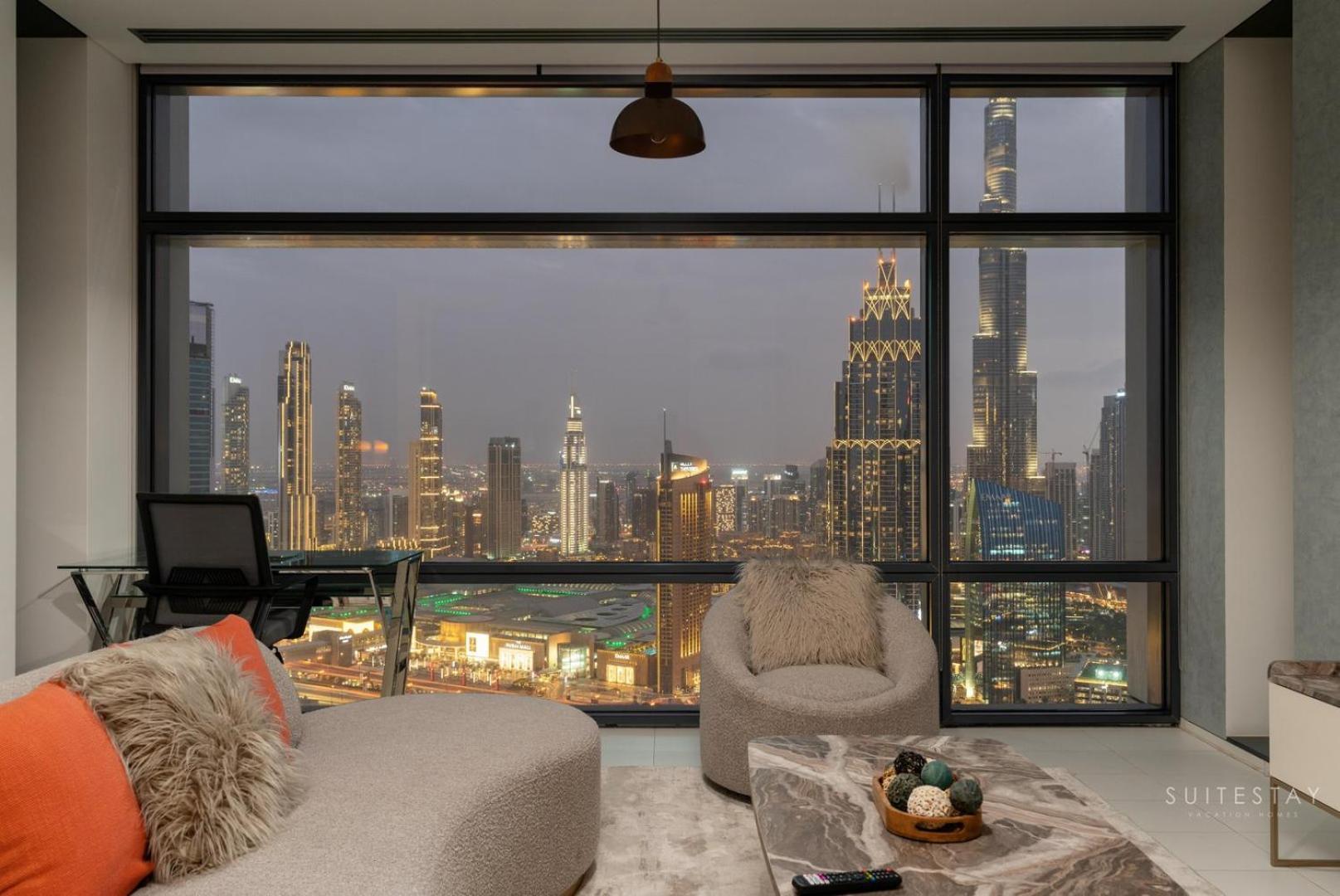 Skyline Burj Facing *