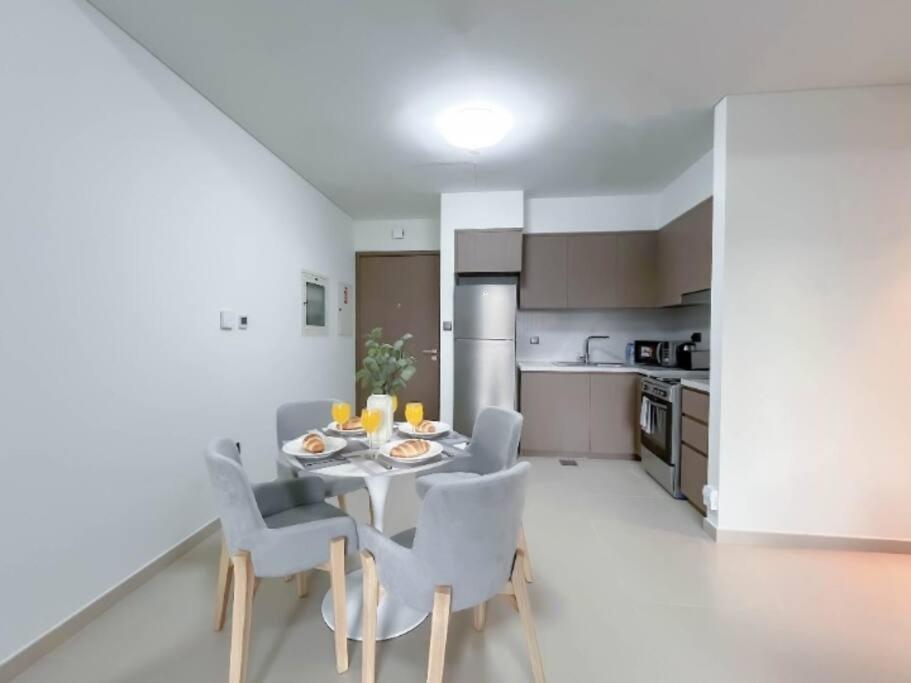 The Signature-step To Burjkhalifa-actone-1br Apartment