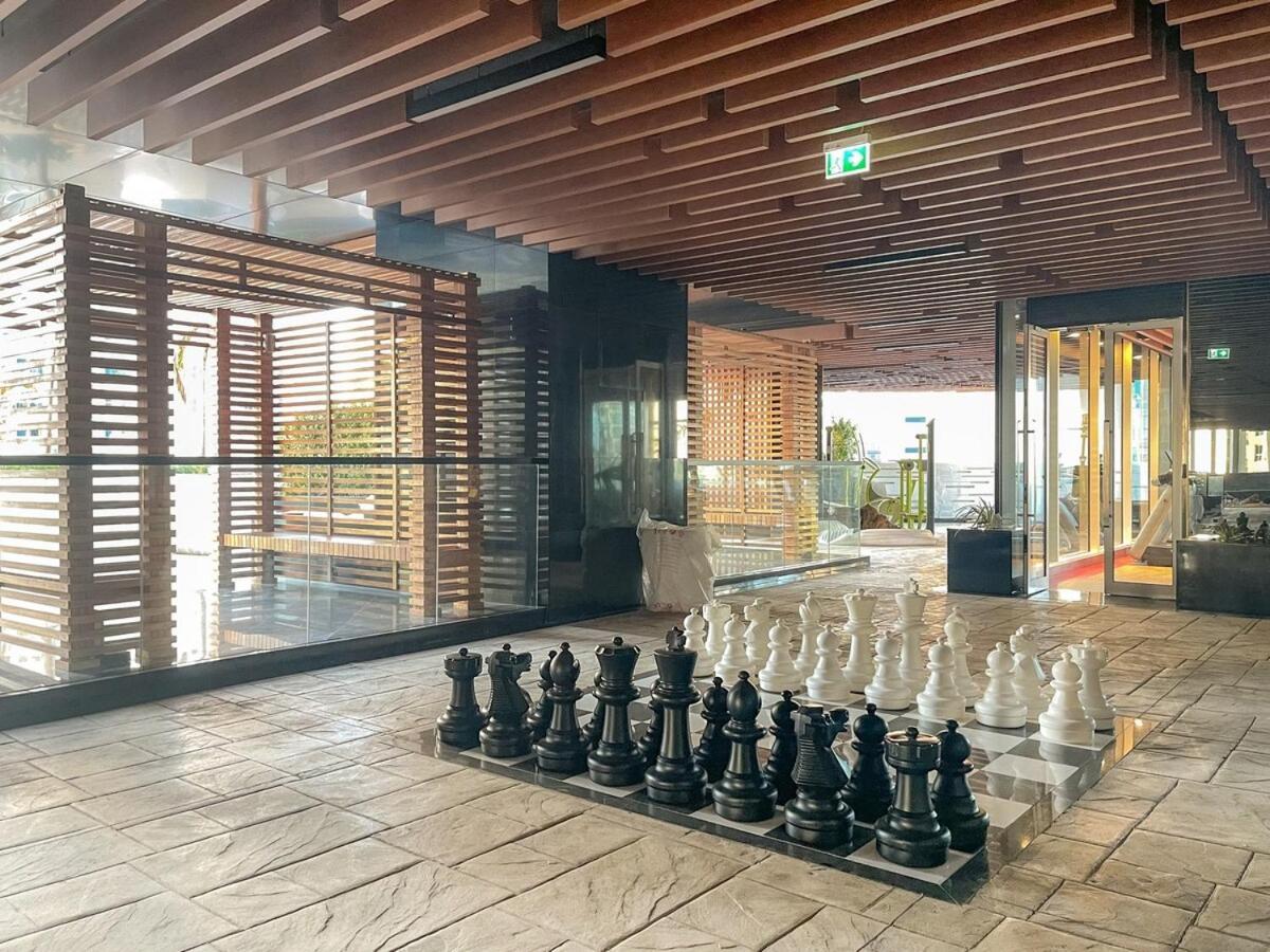 Awesome With Burj Khalifa View At Business Bay