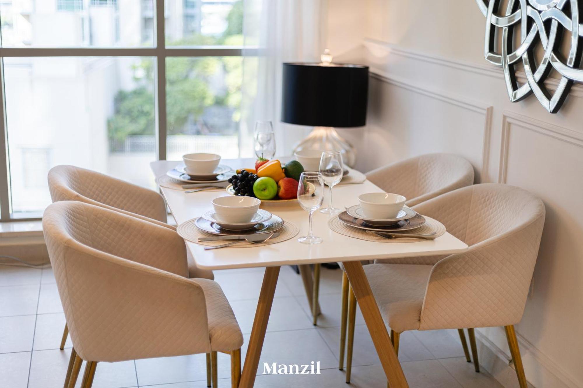 Apartment Stylish 2br With Burj Khalifa View Near Mall Dubai