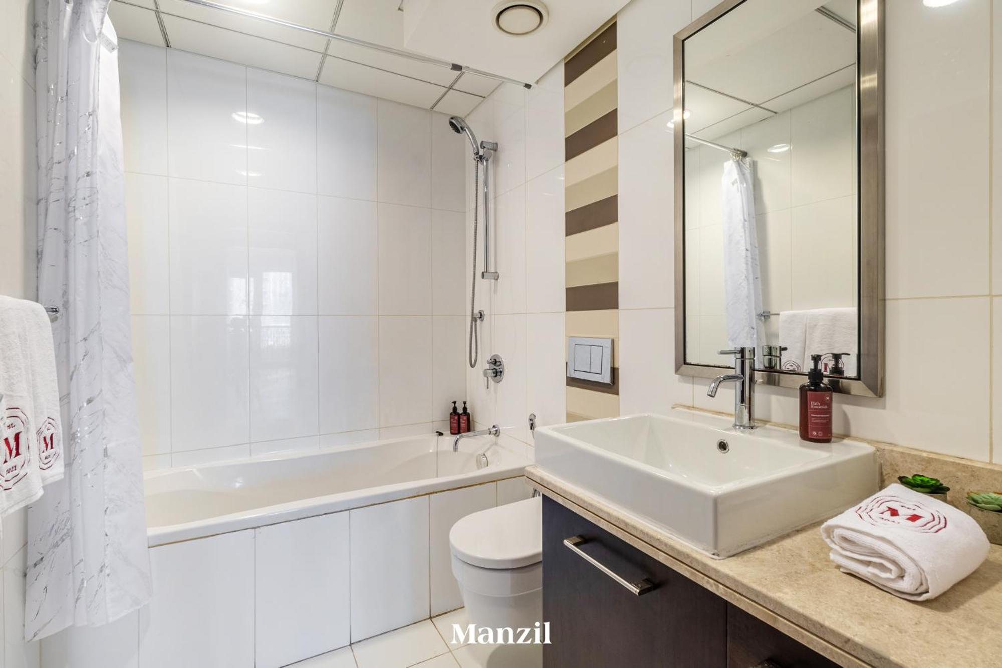 Stylish 2br With Burj Khalifa View Near Mall * Dubai