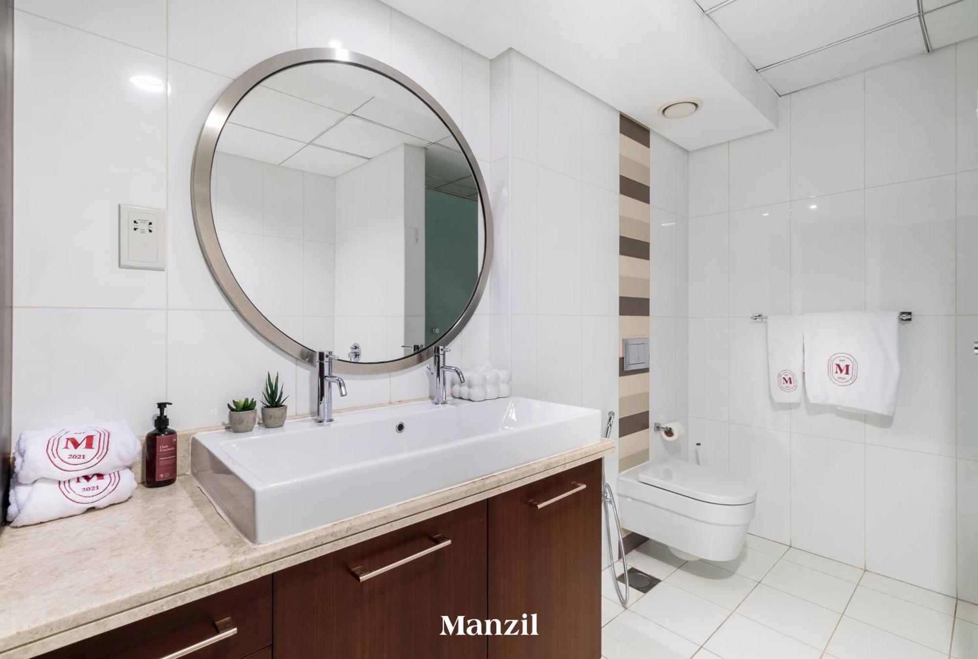 Stylish 2br With Burj Khalifa View Near Mall Apartment Dubai