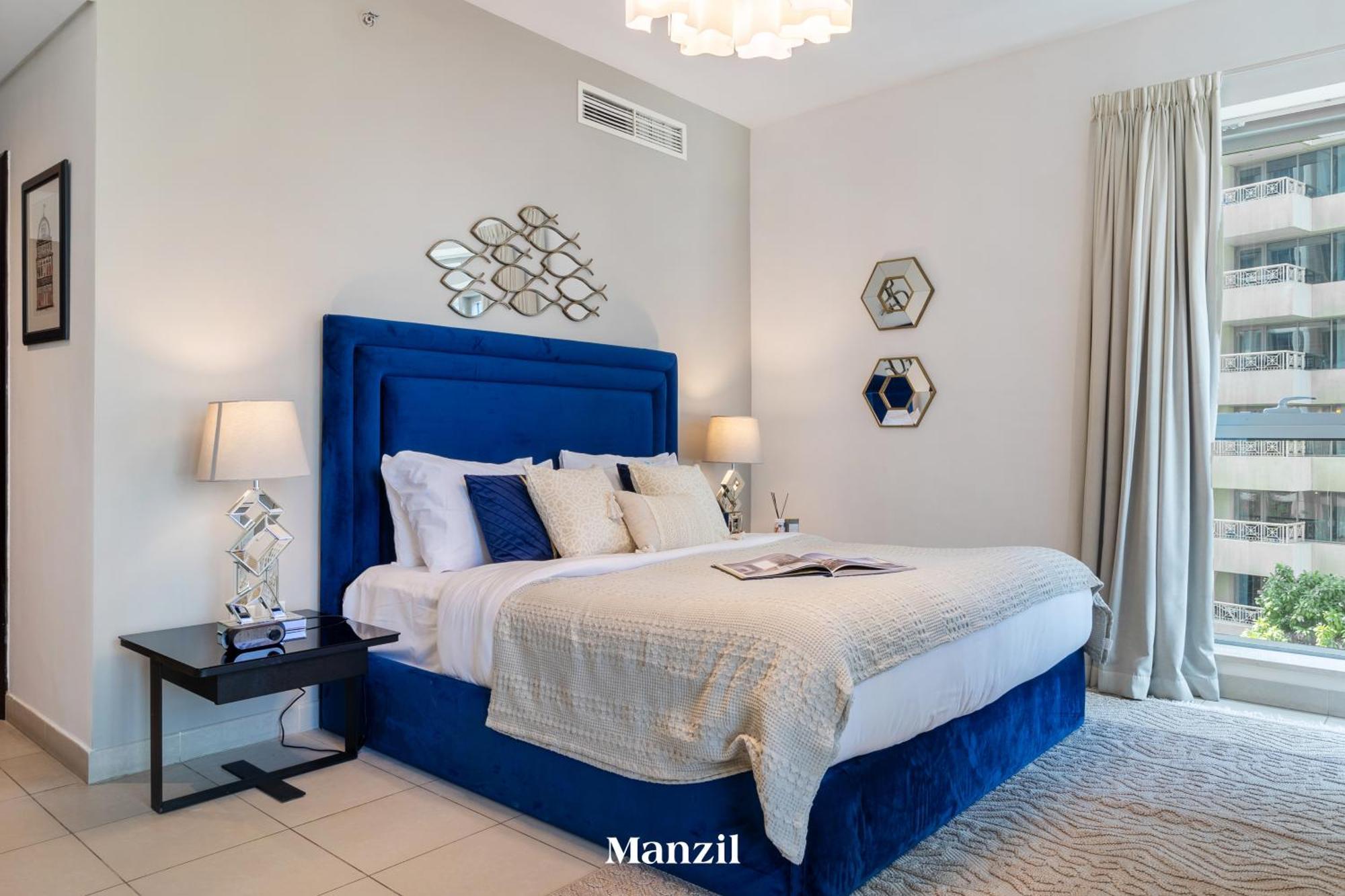 Stylish 2br With Burj Khalifa View Near Mall *