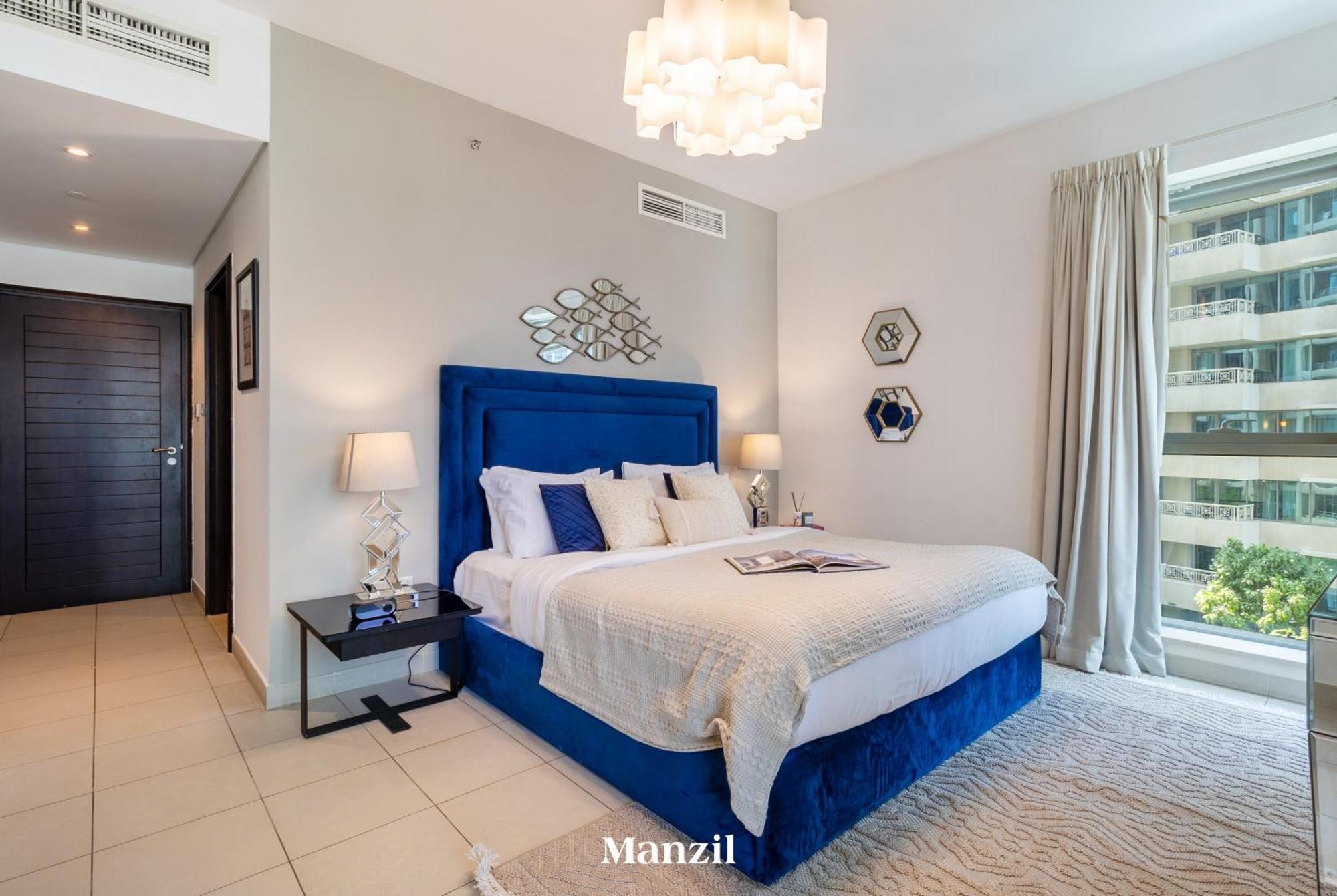 Stylish 2br With Burj Khalifa View Near Mall *