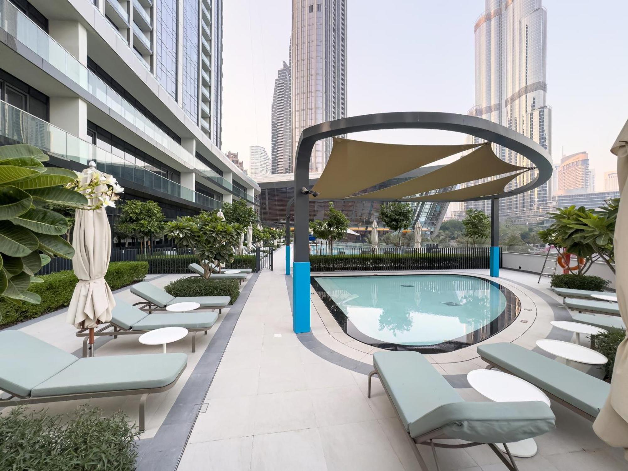 Apartment Smartstay At Grande Signature - Burj Khalifa View - 5 Min Mall - Downtown - Brand New Luxury Dubai
