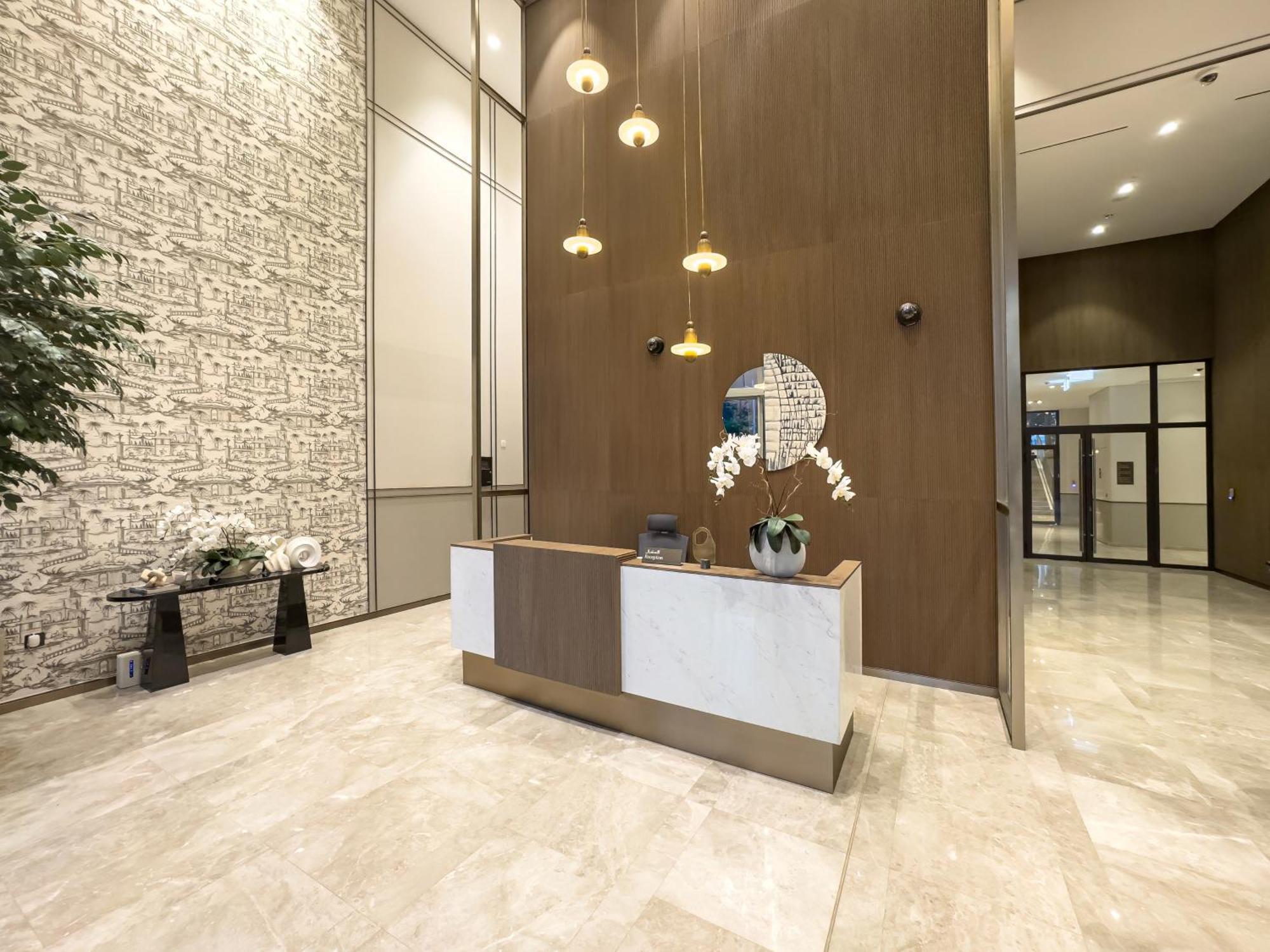 Smartstay At Grande Signature - Burj Khalifa View - 5 Min Mall - Downtown - Brand New Luxury Dubai