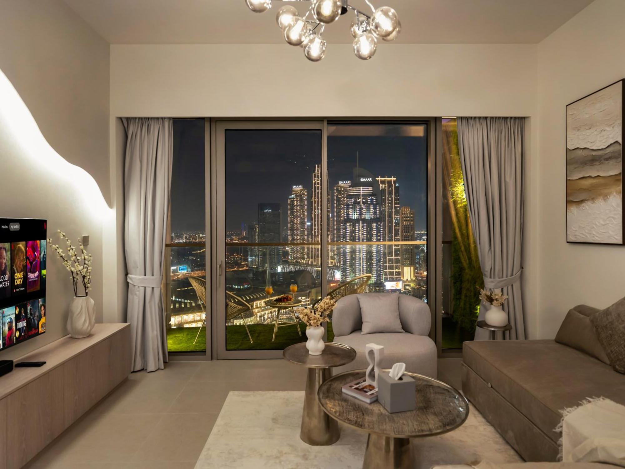 Apartment Smartstay At Grande Signature - Burj Khalifa View - 5 Min Mall - Downtown - Brand New Luxury *
