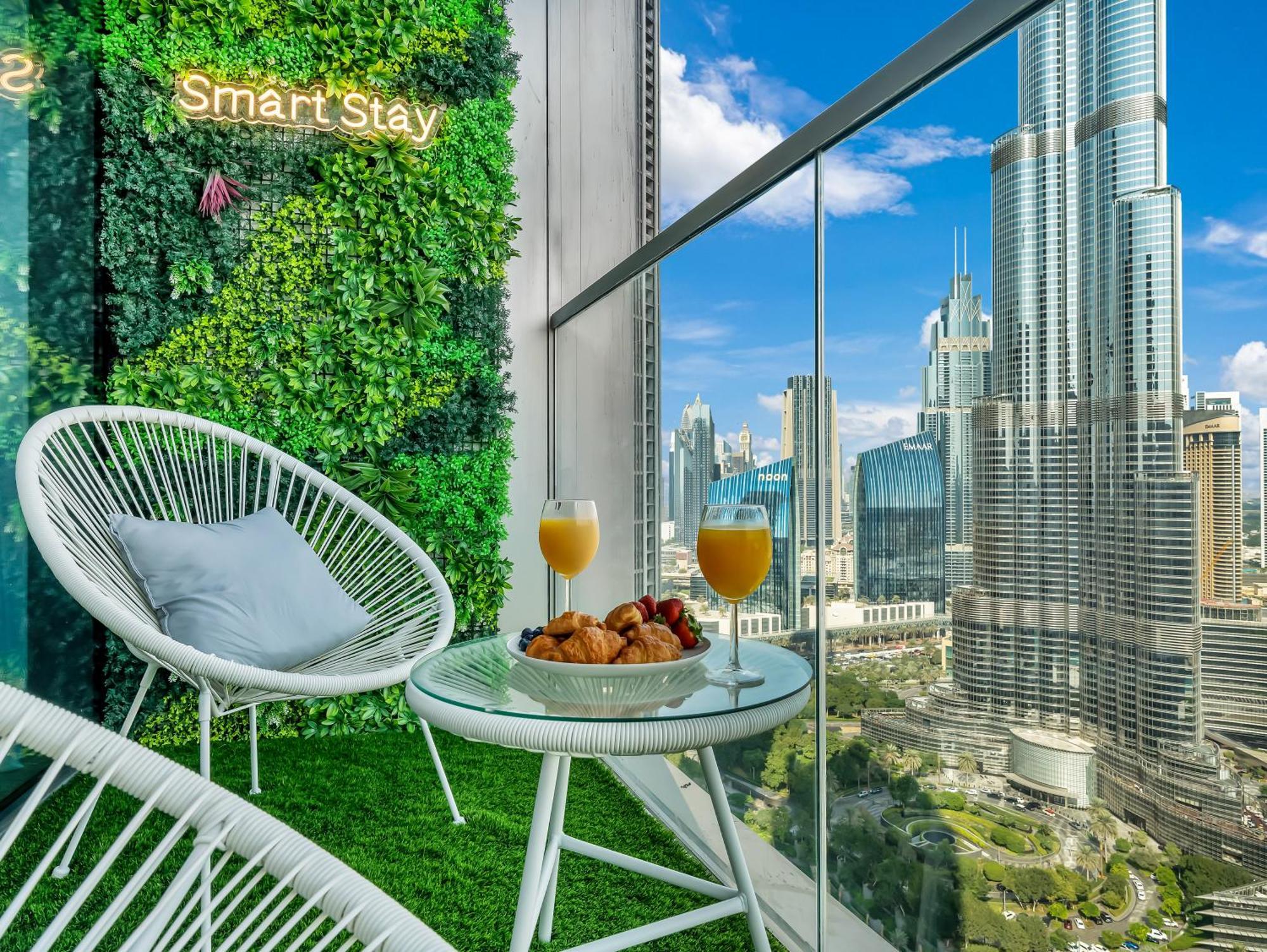 Apartment Smartstay At Grande Signature - Burj Khalifa View - 5 Min Mall - Downtown - Brand New Luxury Dubai