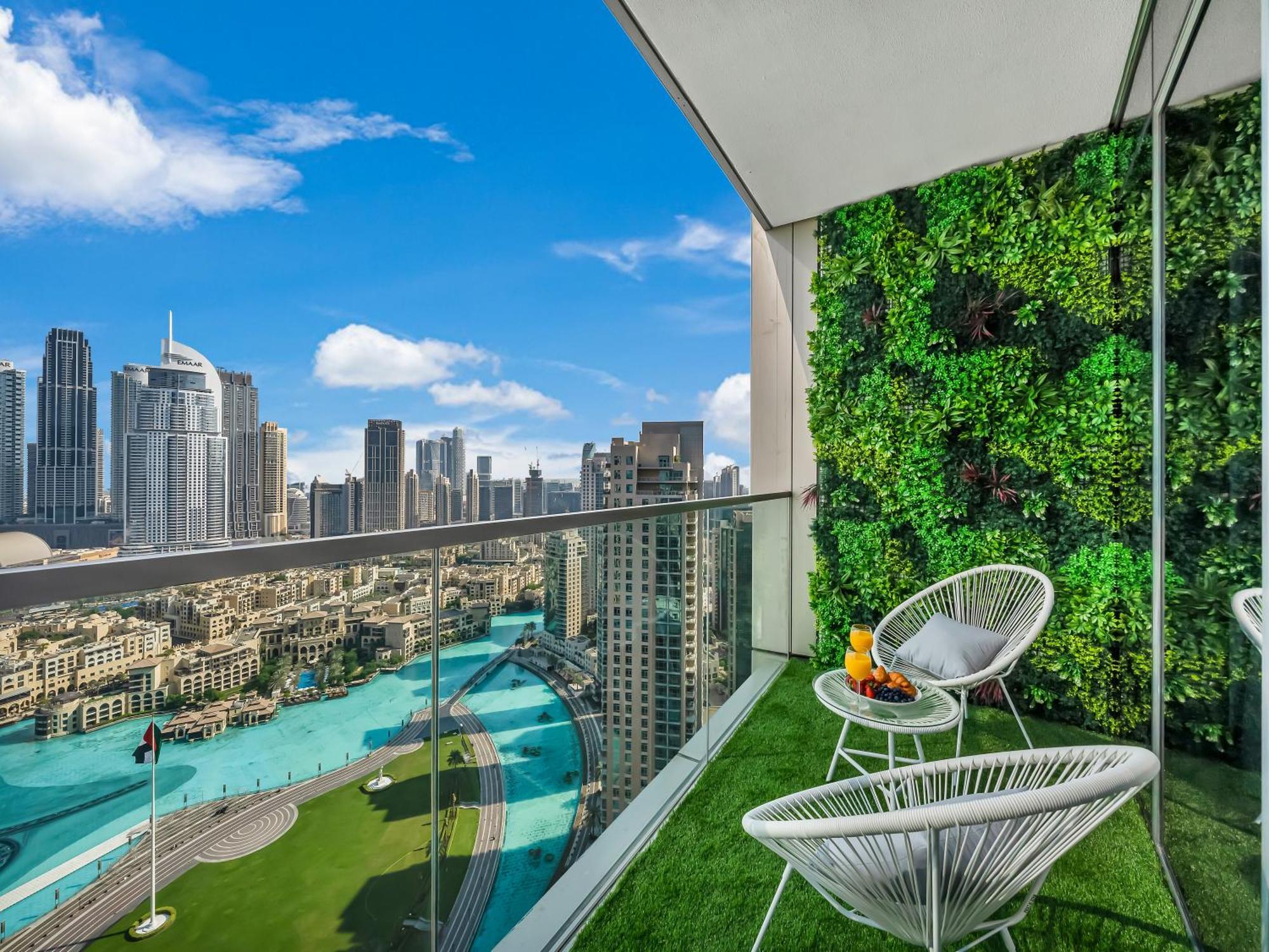 Smartstay At Grande Signature - Burj Khalifa View - 5 Min Mall - Downtown - Brand New Luxury Dubai