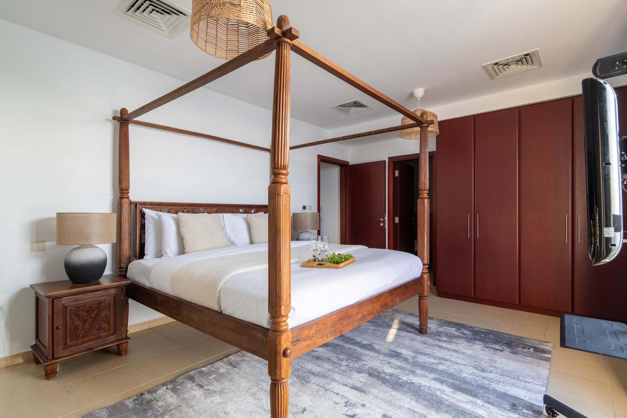 Apartment Frank Porter - Shams 4 Dubai