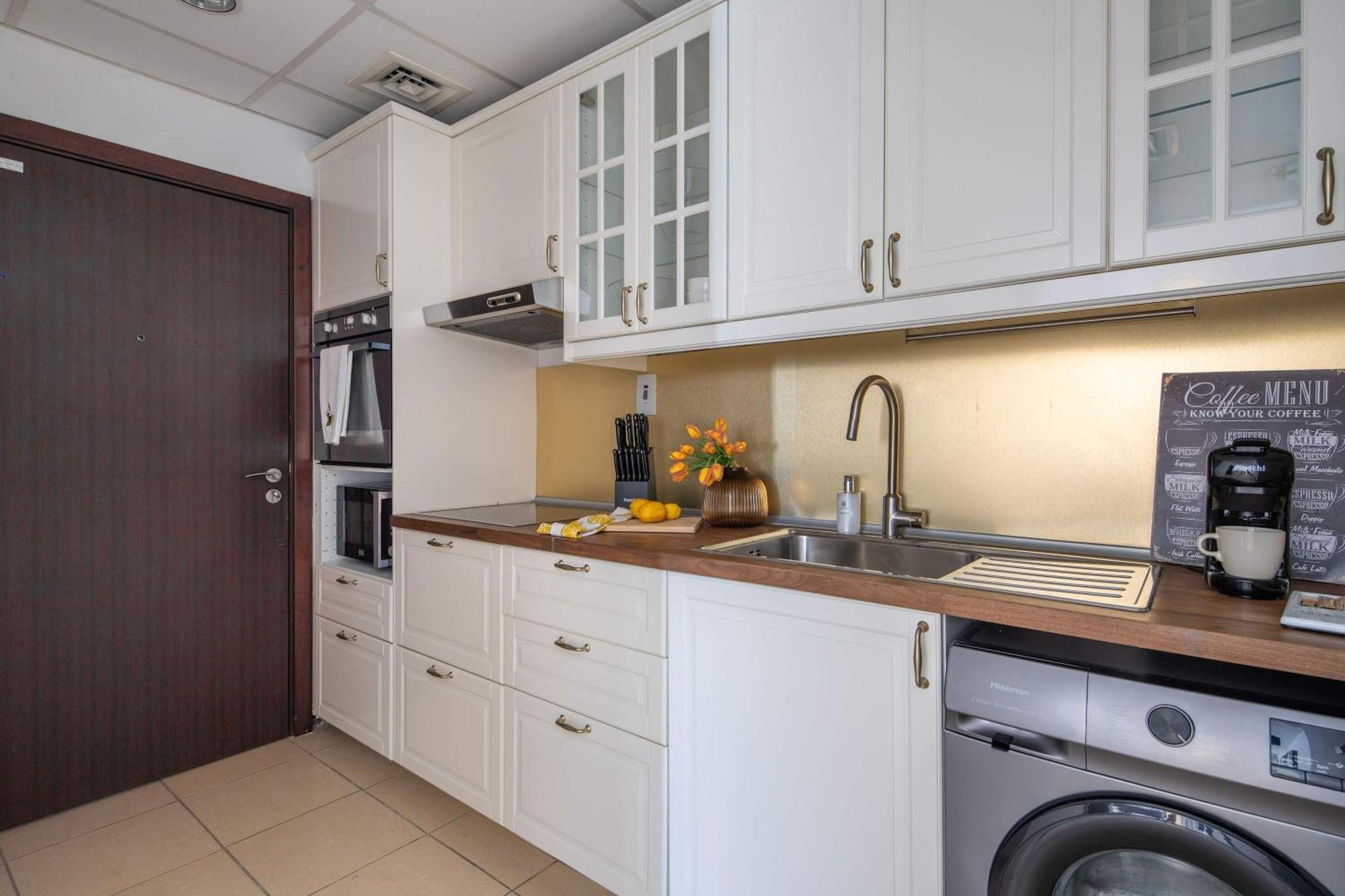 Apartment Frank Porter - Shams 4 Dubai